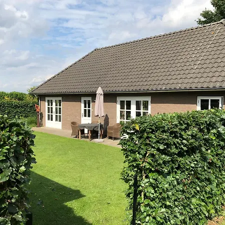 Onder Het Dak Brabant 别墅