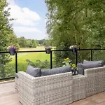 ヴィラ Onder Het Dak Brabant ミールロ
